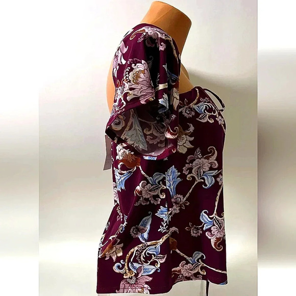 BRAND NEW WHITE HOUSE BLACK MARKET FLORAL MULTI WAYS TO WEAR BLOUSE SIZE 2 - Picture 3 of 12